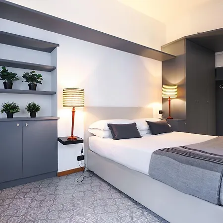 Duomo Terrace Apartman Milánó